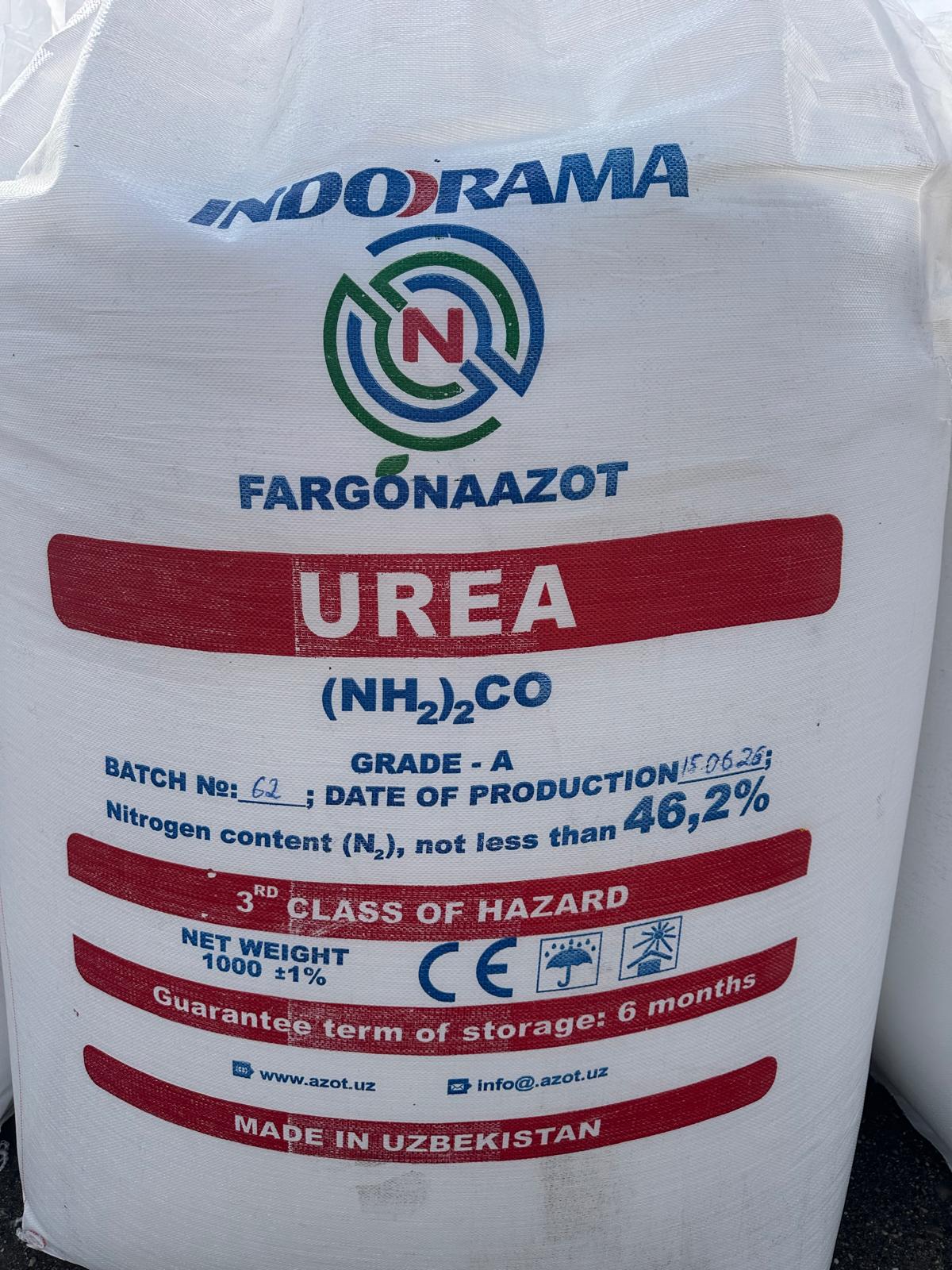 Close-up of an Indorama Fargonaazot Urea N46 big bag label
